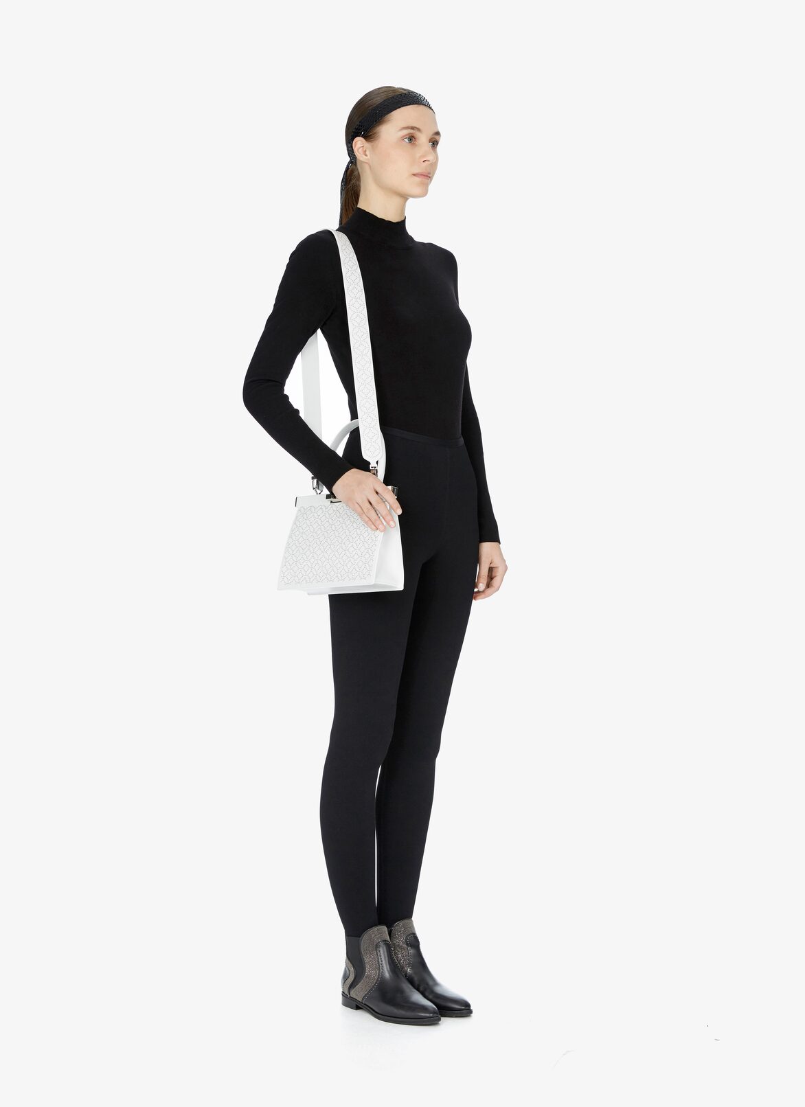 CECILE SMALL CUIR LUX CLOU ARABESQUE OPTICAL WHITE ALAÏA  CECILE SMALL CUIR LUX CLOU ARABESQUE OPTICAL WHITE BIANCO